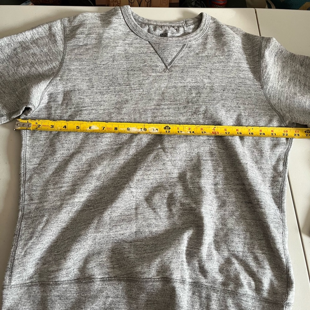 Unisex Gray Crewneck Sweater Uniqlo size xl - Picture 2 of 8